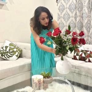 Meet your Posher, Leena